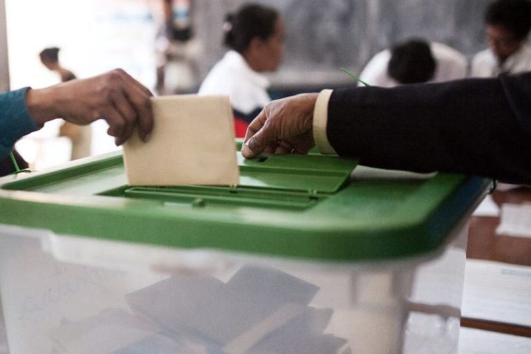 Sensibilisation électorale aux élections présidentielles et législatives